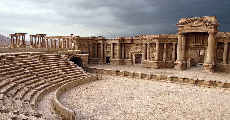 Ruine vom Amphitheater in Palmyra in Syrien